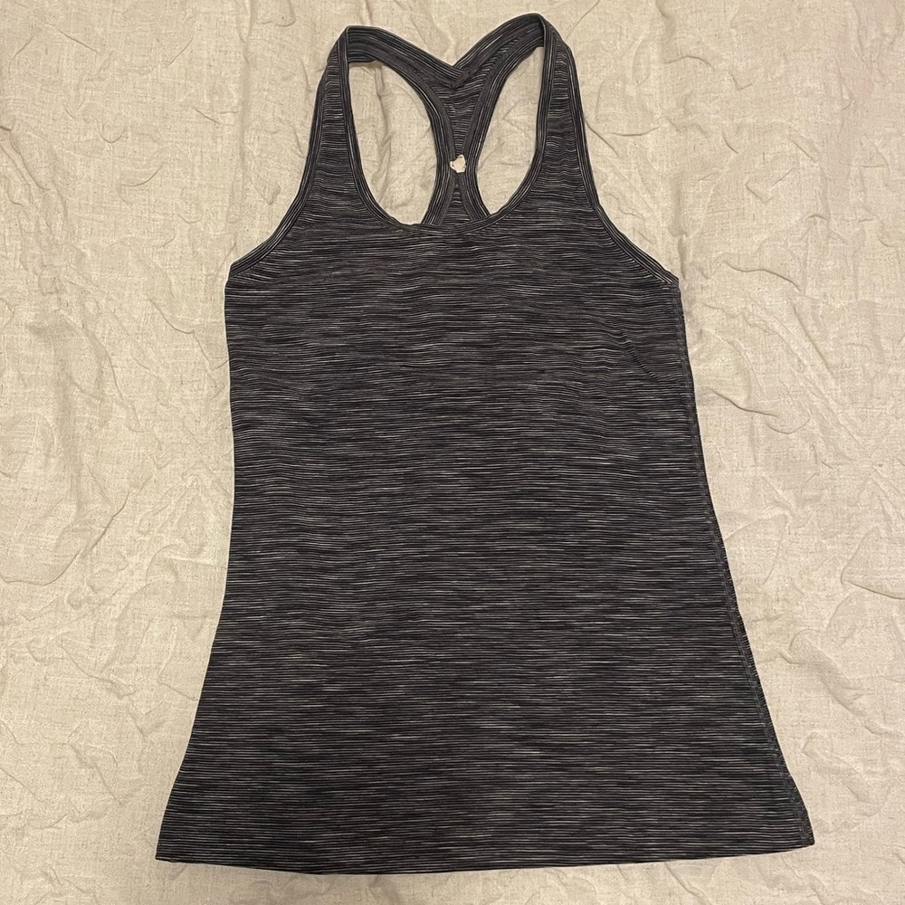 Lululemon women’s tank